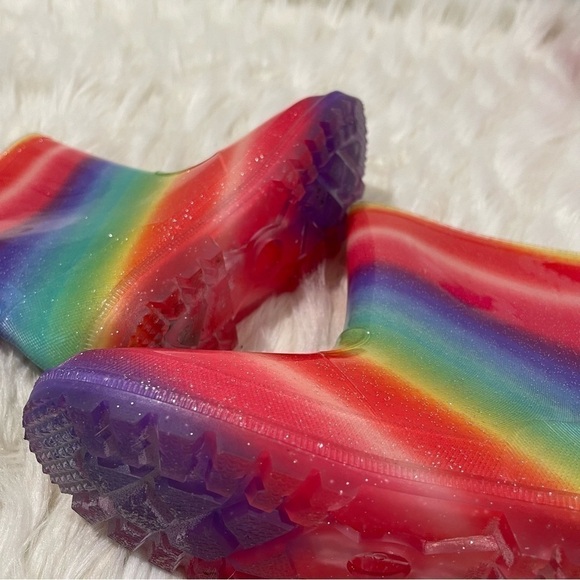 Olive & Edie Girls Rainbow Rain Boots Size 5 US NEW! - Picture 7 of 8